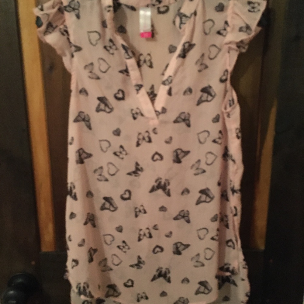 Blouse never worn